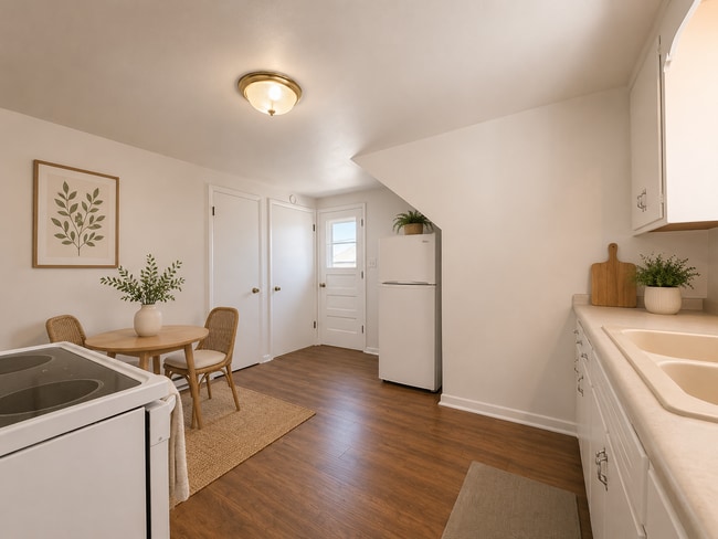 Building Photo - 1509 S 52nd St