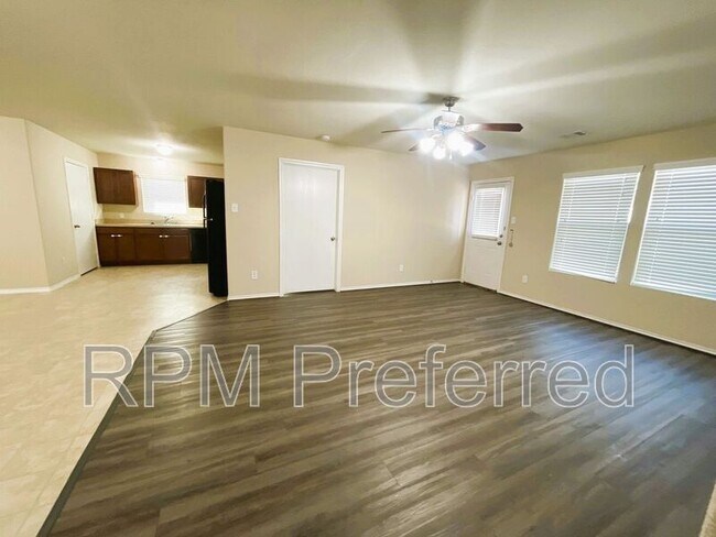 Building Photo - 819 Katydid Ct