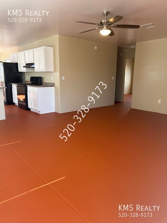 Building Photo - 3 Bed / 2 bath - OWNER/AGENT