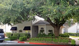 Primary Photo - 2703 Old Alvin Rd