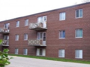 Building Photo - Sandstone Apartments