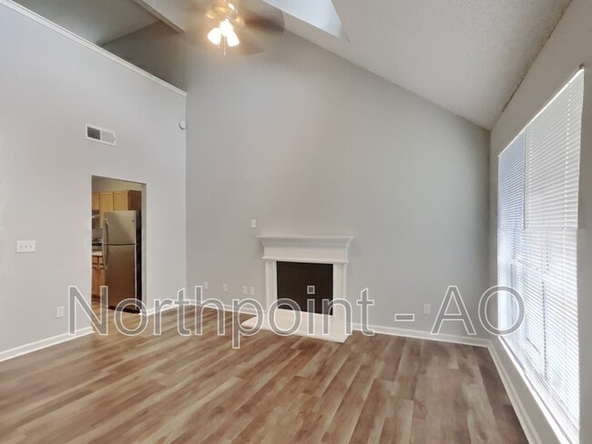 Building Photo - 4140 Ravenwood Ct