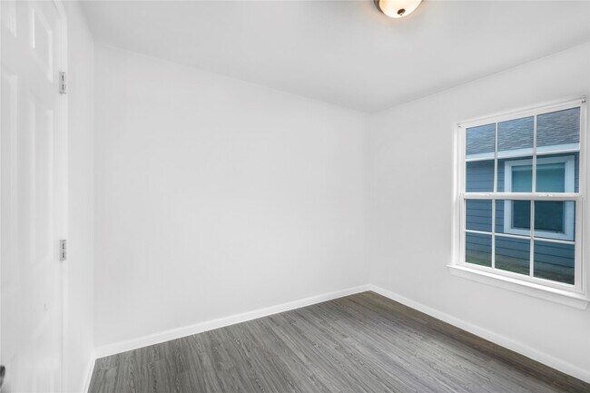 Foto del edificio - 632 Luke St