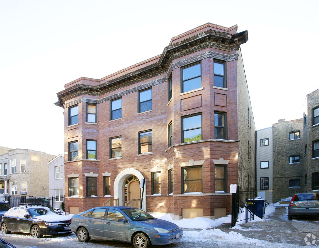 Building Photo - 937 W Cullom Ave