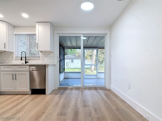 Building Photo - 150 W Mariana Ave