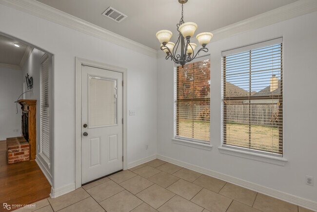 Building Photo - 4021 Elizabeth Ln