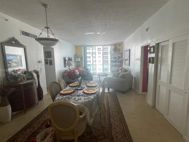 Building Photo - 3001 S Ocean Dr