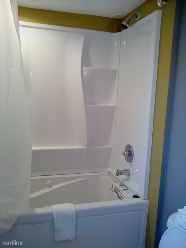 Foto del edificio - 499 E Moorestown Rd