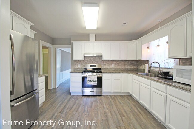 Building Photo - 2 br, 1 bath House - 500 E 19th Street