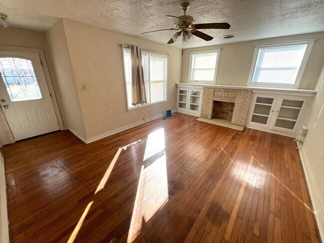 Foto del edificio - 3 bedroom, 2 bath home located in Baton Ro...