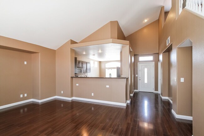 Building Photo - 410 Maritocca Ave