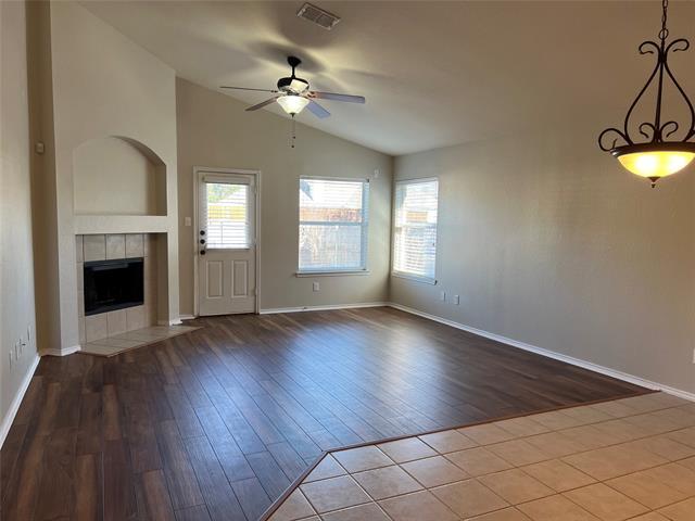 Building Photo - 1535 Sleepy Hollow Dr