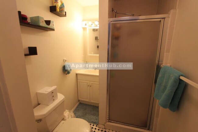 Building Photo - 4.0 bedroom in Cambridge Massachusetts 02140