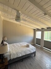 Building Photo - 812 Pierino Ave