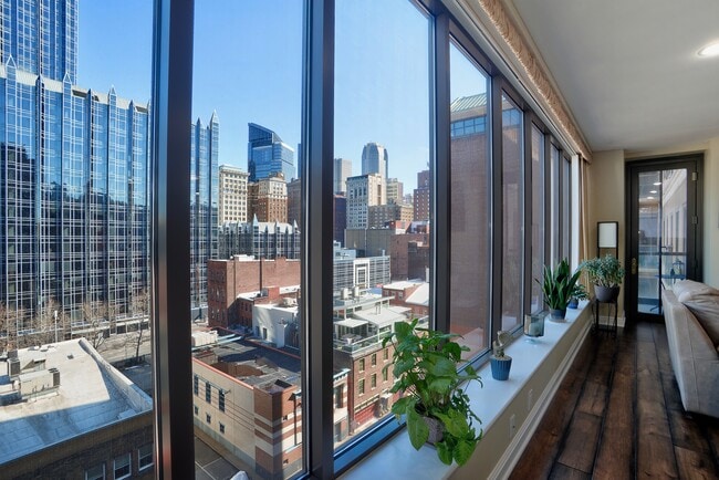 Building Photo - 151 Fort Pitt Blvd
