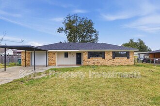 Building Photo - 213 Dewitt St