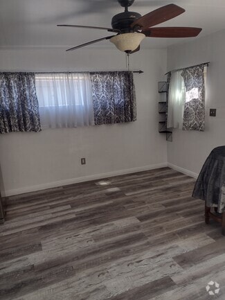 Building Photo - 15523 Doty Ave