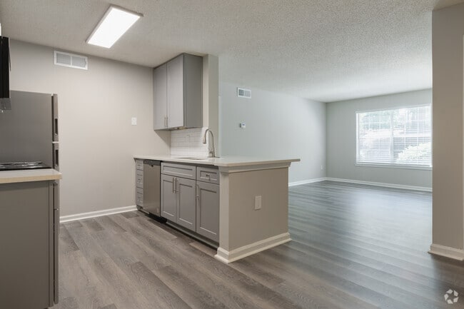 1HAB, 1BA - 712 ft² - Flats on Maple Street