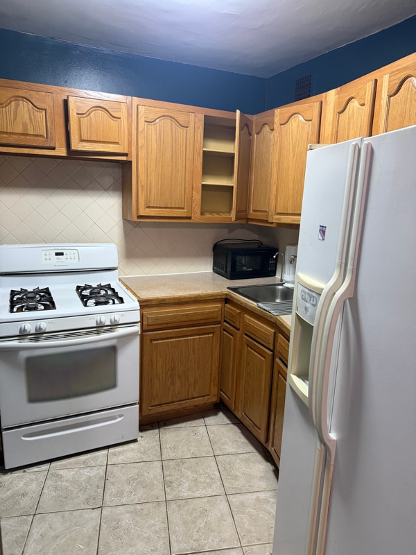 Photo - 1020 Grand Concourse (The Bronx, NY)