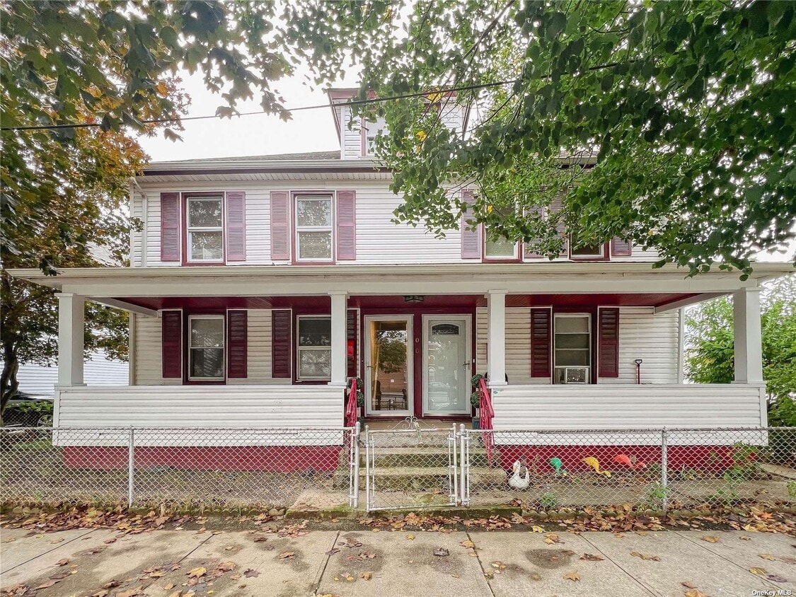 Primary Photo - 600 1st Ave