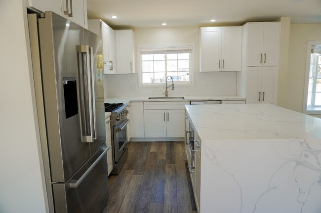 Foto del edificio - 18271 Roberta Cir