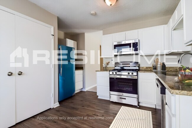 Foto del edificio - 5515 Reynolds Rd