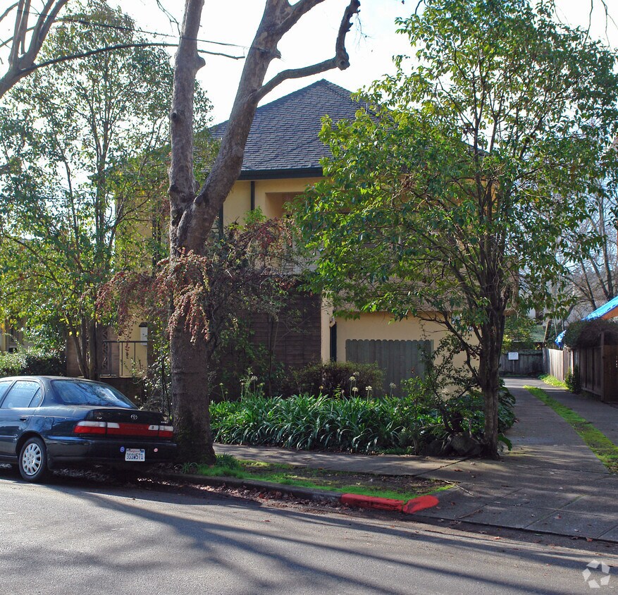Foto del edificio - 415 Mission Ave