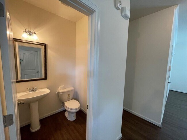 Foto del edificio - 441 Fern Bay Dr SW