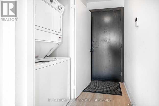 Photo du bâtiment - 238 Bonis Ave