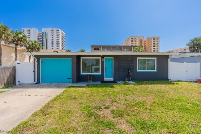 Building Photo - Cute Beachside Home in Daytona Beach Shores