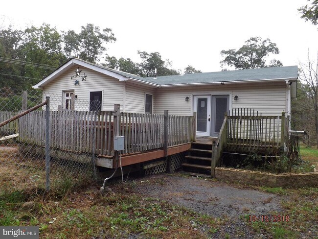 Foto del edificio - 409 Winchester Dr