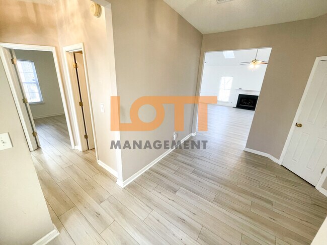 Foto del edificio - 106 Wilder Ct
