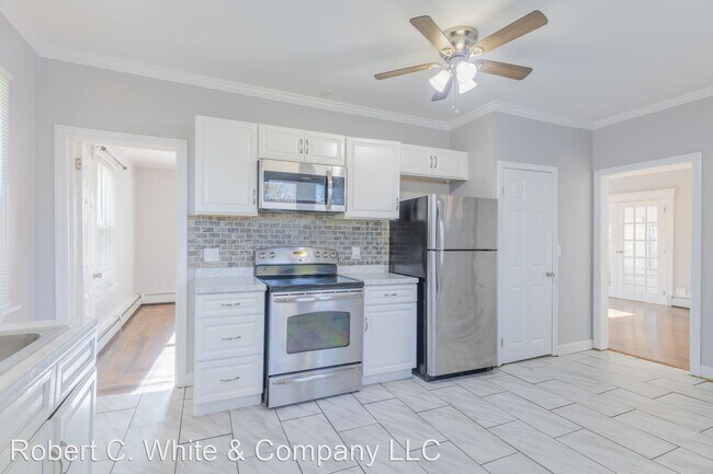 Building Photo - 3 br, 2 bath House - 476 Park Avenue