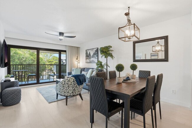 Foto del edificio - 600 Neapolitan Way