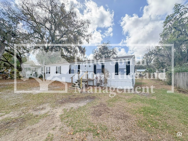 Building Photo - 4833 Myrtle View Dr N