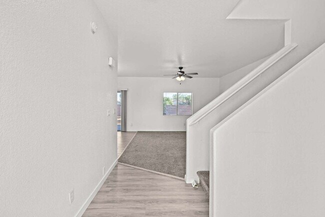 Building Photo - "Spacious 3-Bedroom Oasis with 2.5 Baths on Grandmother Hat Street, North Las Vegas!"