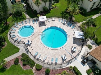 Building Photo - 2207 Belleair Rd