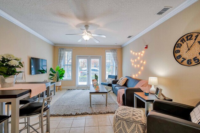 Apartamentos LyonsCorner_1240SW9thRd_II-217533_PHO_30 - Lyons Corner