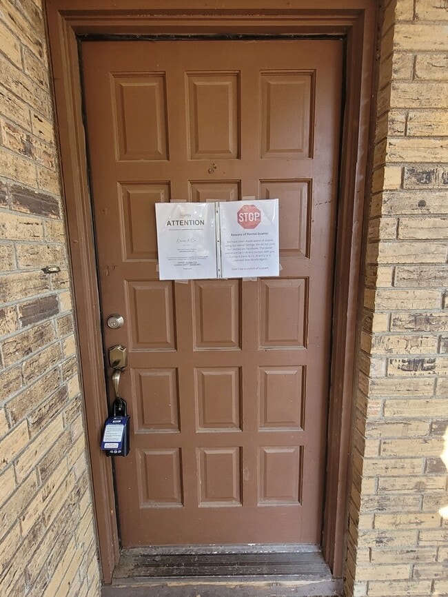Foto del edificio - Spacious 3 bed 2 bath townhome!