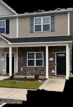 Building Photo - 2 Jaydn Dr W