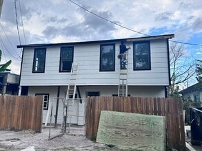 Building Photo - 3229 Holman St