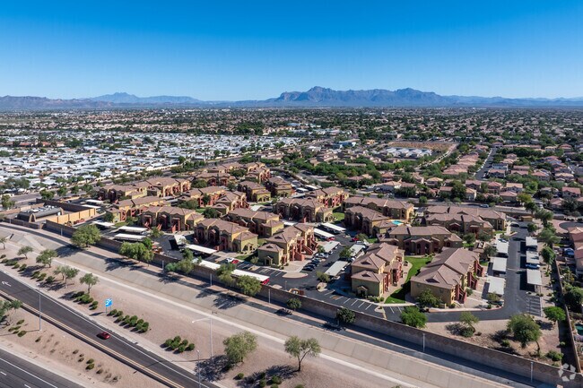 Foto aérea - San Miguel Apartments