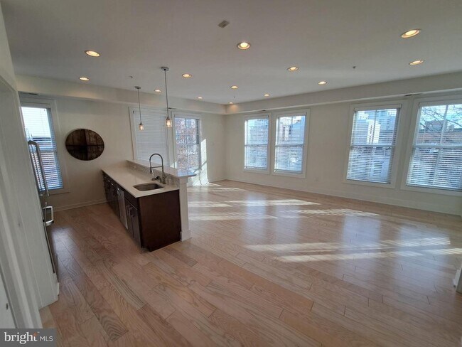 Foto del edificio - 1421 Florida Ave NW