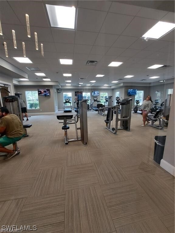 Foto del edificio - 2571 Vine Ave