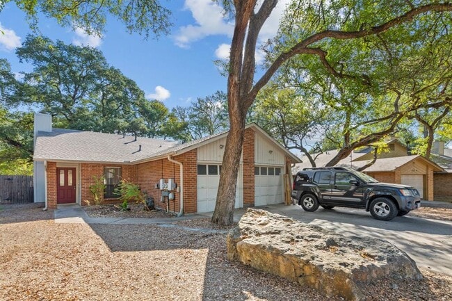 Building Photo - 2518 Howellwood Way