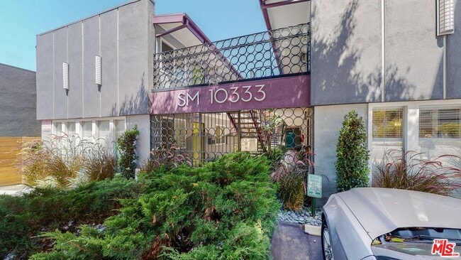 Foto del edificio - 10333 Santa Monica Blvd