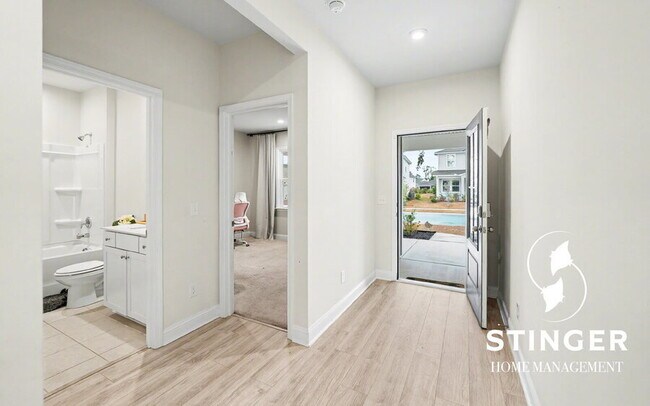 Building Photo - 1170 Salem Bay Dr