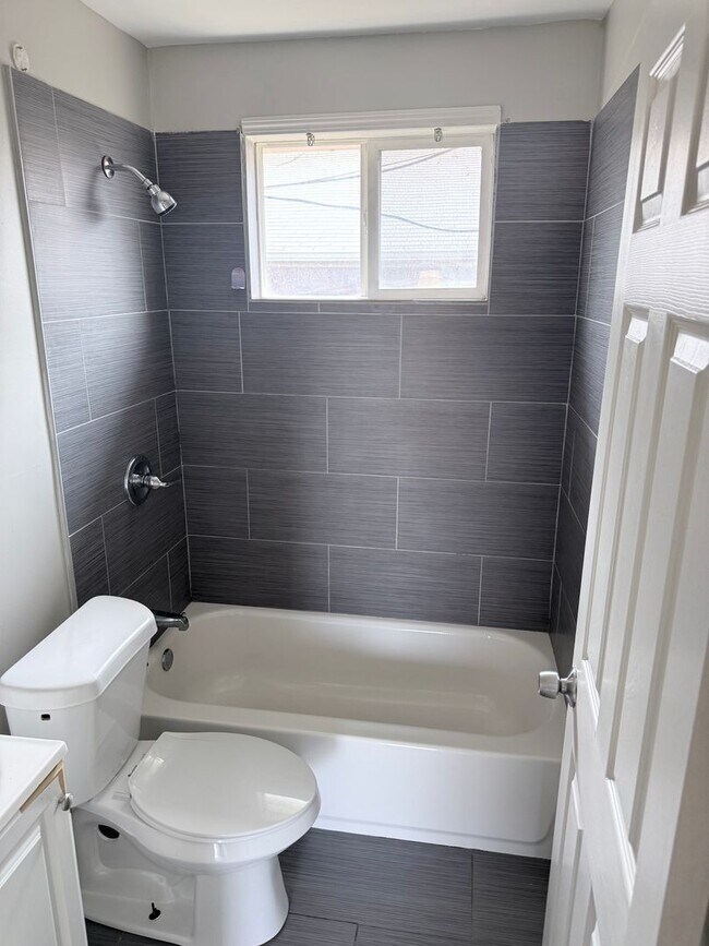 Foto del edificio - 1416 23rd Ave N