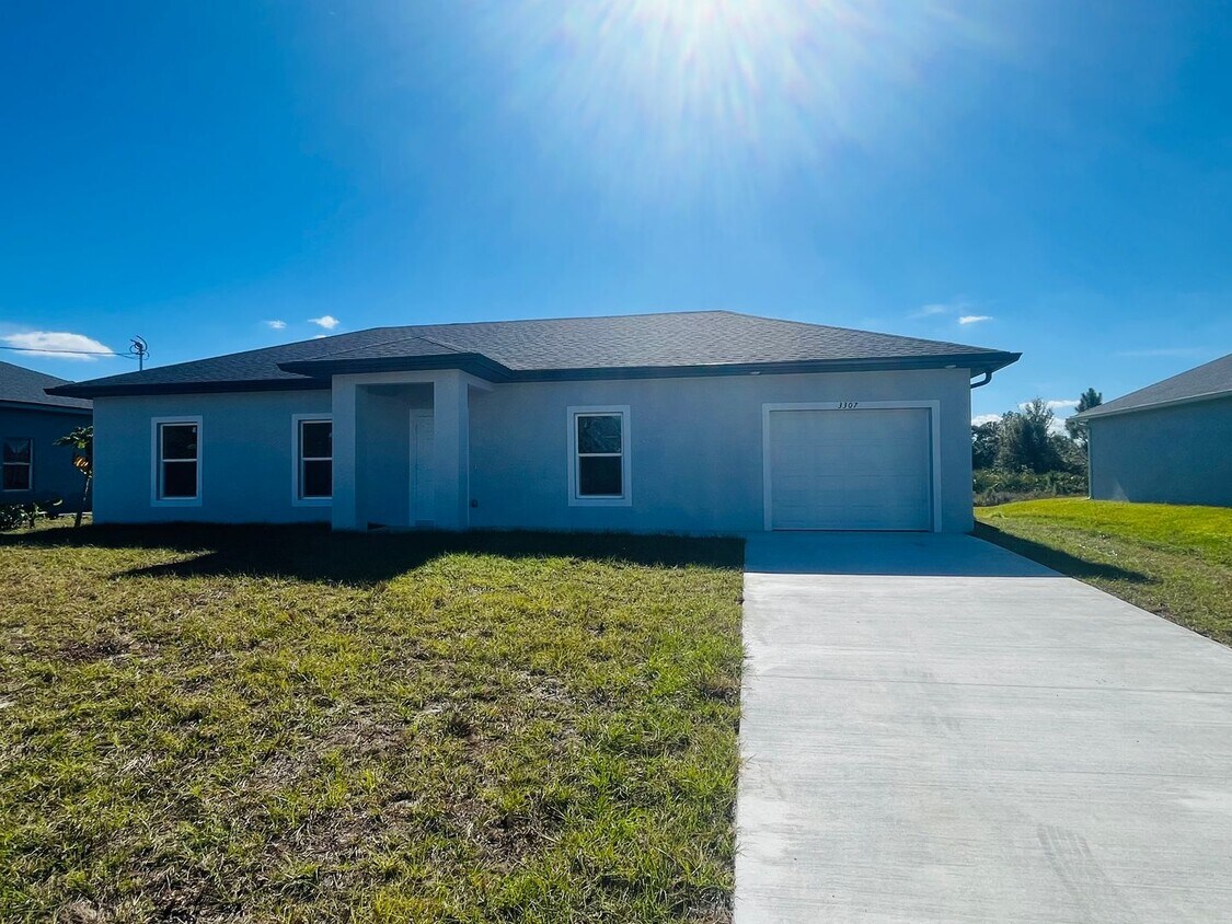BRAND NEW 3/2/1 SINGLE FAMILY HOME--SW LEHIGH ACRES - BRAND NEW 3/2/1 SINGLE FAMILY HOME--SW LEHIGH ACRES