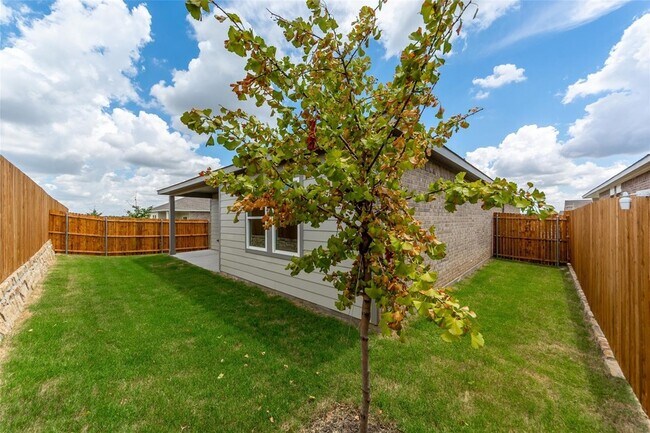 Foto del edificio - 8209 Bufflehead Drive